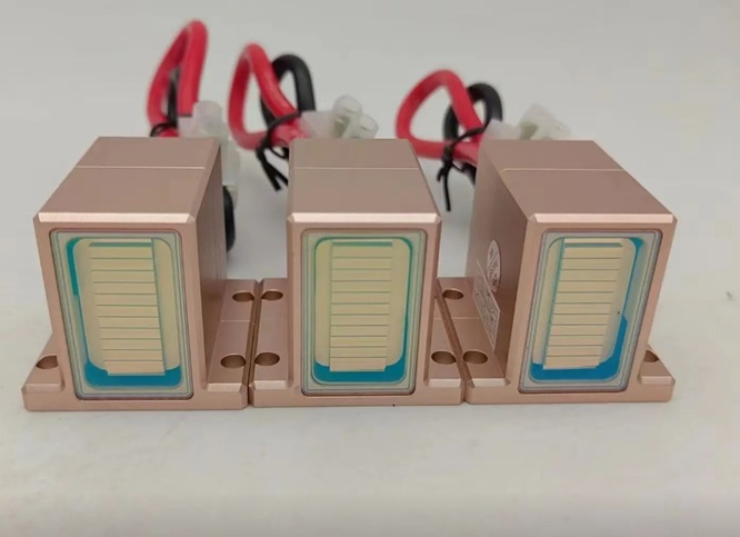 Catalog of 808nm diode stacks 200, 250, 300, 300, 350, 400, 500, 600, 600, 800, 1000, 1200, 1600, 2400 watts 