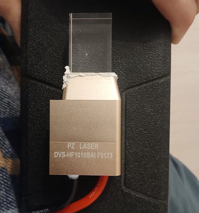 Diode stack PZ laser DVS-ZF1010BAI, DVS-HF1010BAI , DVS-H1010BAI bar 1000W 808nm. Diode stack with prism DVS-522222BAS, DVS-Z3255BAS-1200,DVS-ZF1016BAI-1600W, DVS-ZF1010BAI, DVS-HF1010BAI10, DVS-H1010BA 