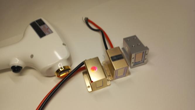 Spare source 808nm radiation Spare source 808nm radiation