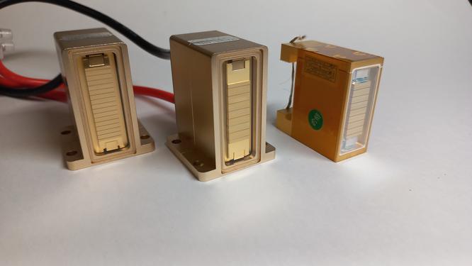 Laser's restoration with a replacement of a laser source Laser's restoration with a replacement of a laser source