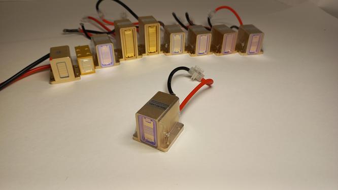 Checking the control level of control in the laser handle. Checking the control level of control in the laser handle.