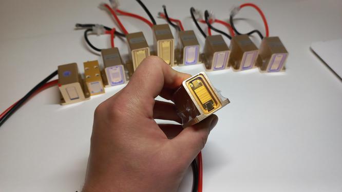 Blocking for diode laser Blocking for diode laser