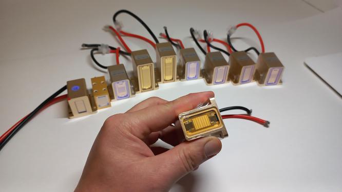 Laser handle testing at elevated temperatures. Laser handle testing at elevated temperatures.