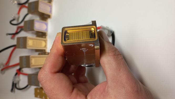 Smooth node of the laser Smooth node of the laser