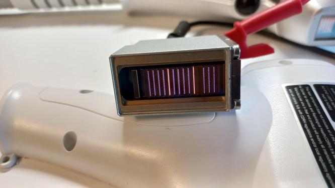 Component for a cosmetic laser Component for a cosmetic laser