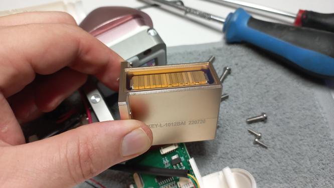 Design of diode lasers with remote control function.
