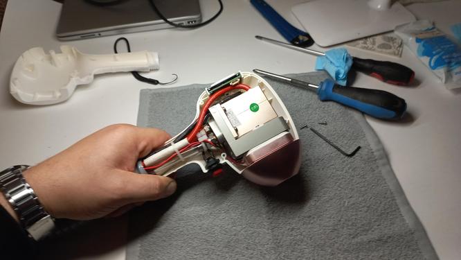 Design of lasers with a high degree of automation.