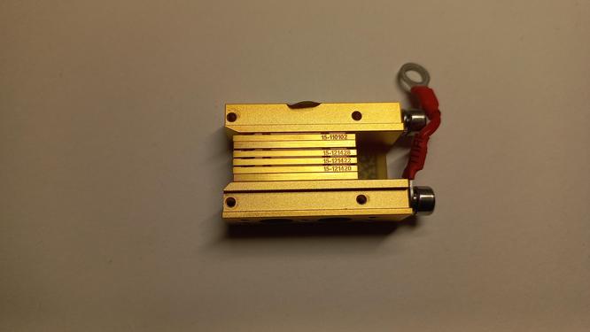 Replaced head for a cosmetic laser Replaced head for a cosmetic laser