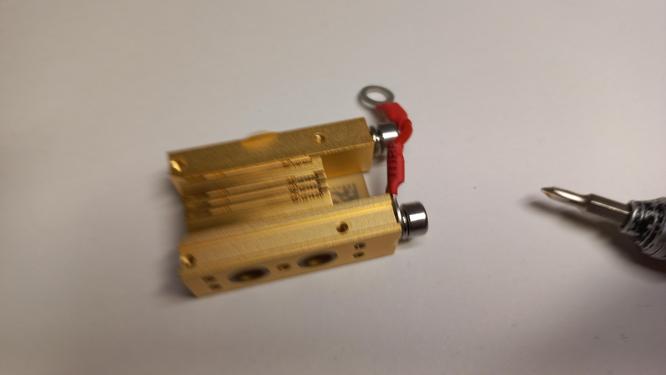 Cartridge for laser device Cartridge for laser device