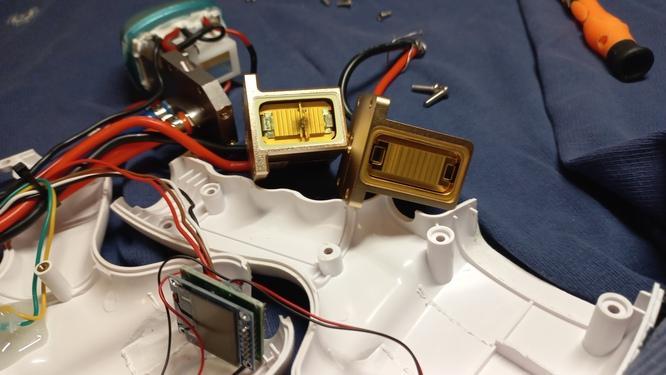 Laser control element Laser control element