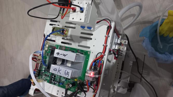 The main module of the cosmetic laser The main module of the cosmetic laser