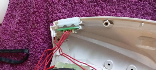 Spare parts for the laser handle cooling system.