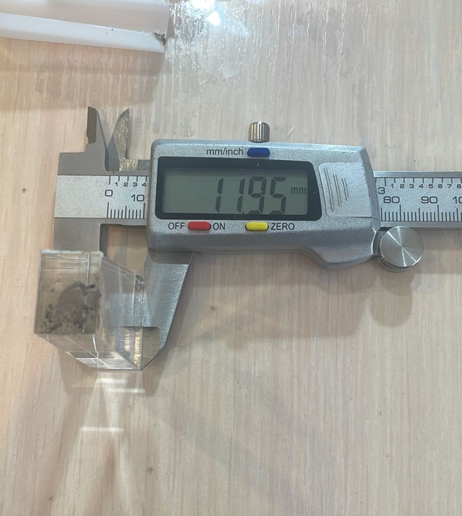 How to replace the prism and glass in a diode laser handpiece